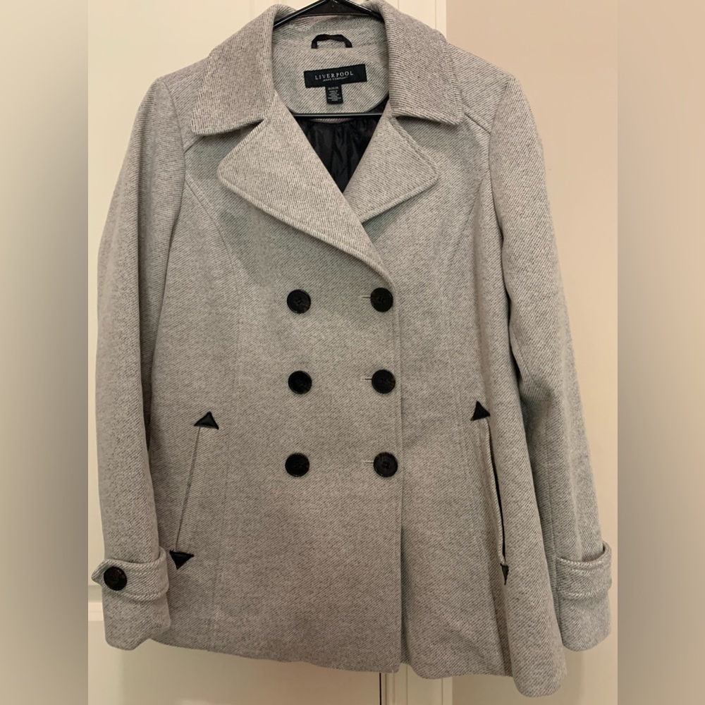 EUC tweed double breasted pea coat with detachable hood. Size M. Liverpool
